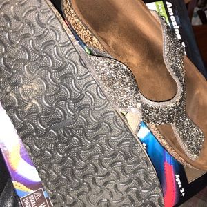 Maurice’s sandals